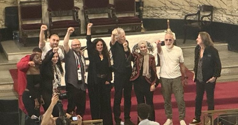 Pink Floyd’un vokalisti Filistin için şarkı söyledi