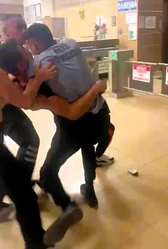 Denizli’de gaziye şiddet! 4 güvenlik görevlisi görevden uzaklaştırıldı