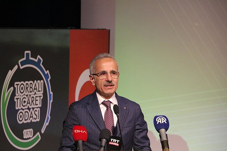 Bakan Uraloğlu’ndan İzmir’e otoyol müjdesi