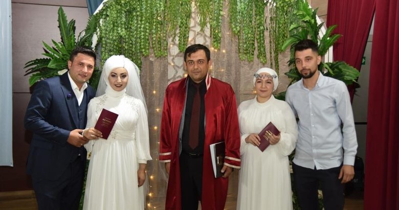 Aynı gün evlenen iki arkadaş birbirlerinin şahidi oldu