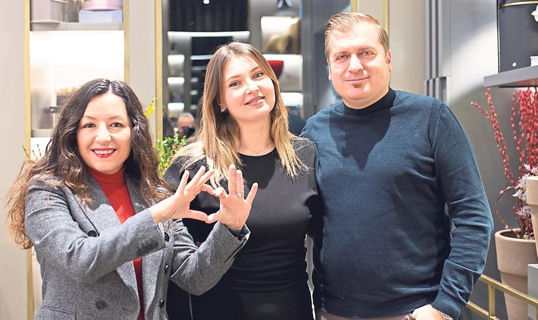 Babam tatile giderken Türkle evlenme demişti!