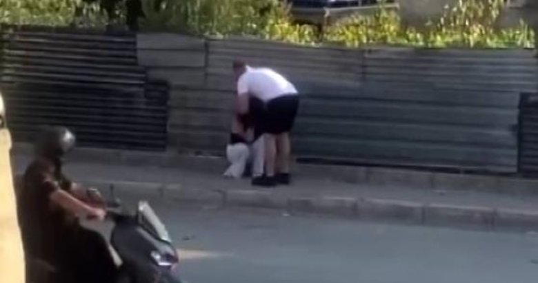İzmir’de sokak ortasında dayak yiyen kadına kimse yardım etmedi