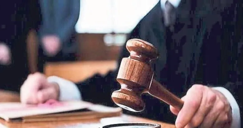 Enstrüman koleksiyonunu paylaşamayan çiftin davası 33 yıllık mektupla çözüldü