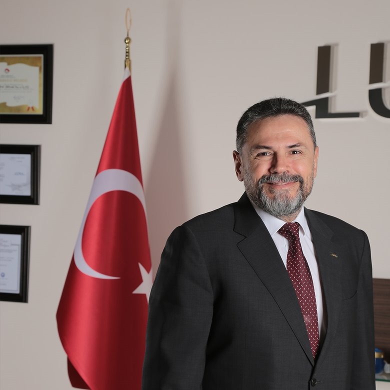 Kulüp başkan vekilini 80 milyon lira dolandırmış