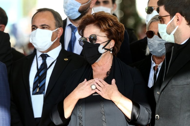 Eski başbakanlardan Mesut Yılmaz, son yolculuğuna uğurlanıyor