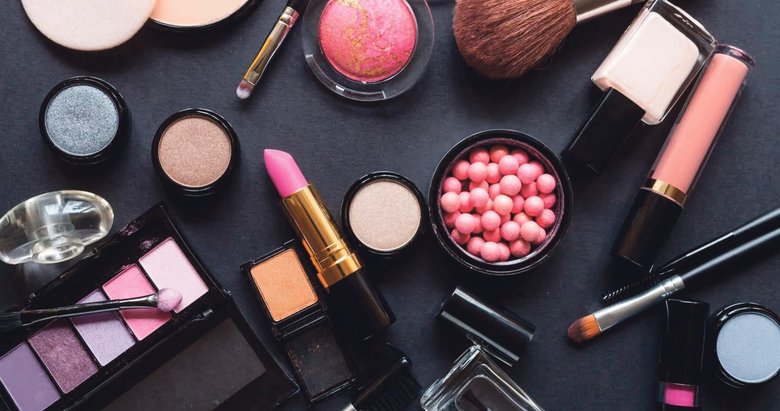 Profesyonel makyaj yapmak çok zor değil