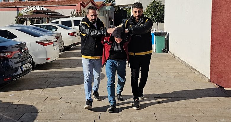 Eşini öldürüp cesedinin başında ağlarken yakalandı: Bir anlık sinirle yaptım, pişmanım!