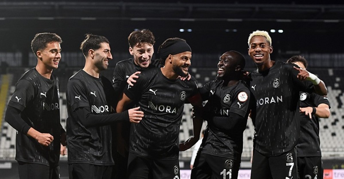 Manisa FK çok mutlu!