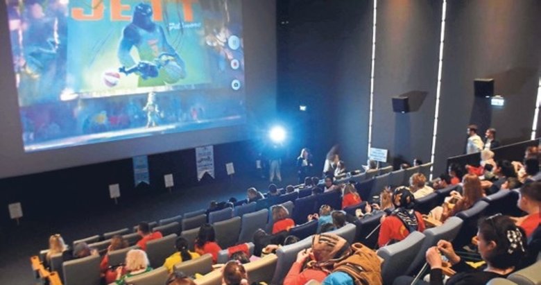 İlmek ilmek sevgi perde perde mutluluk