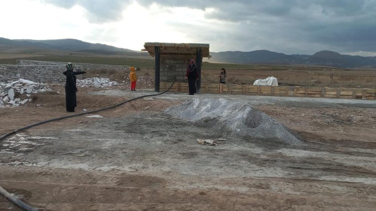 Afyon’da Osmanlı ve Selçuklu döneminden kalan mezarlara köylüler sahip çıktı