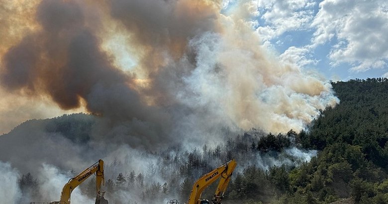 Karabük’te orman yangını çıktı: Ekipler müdahale ediyor