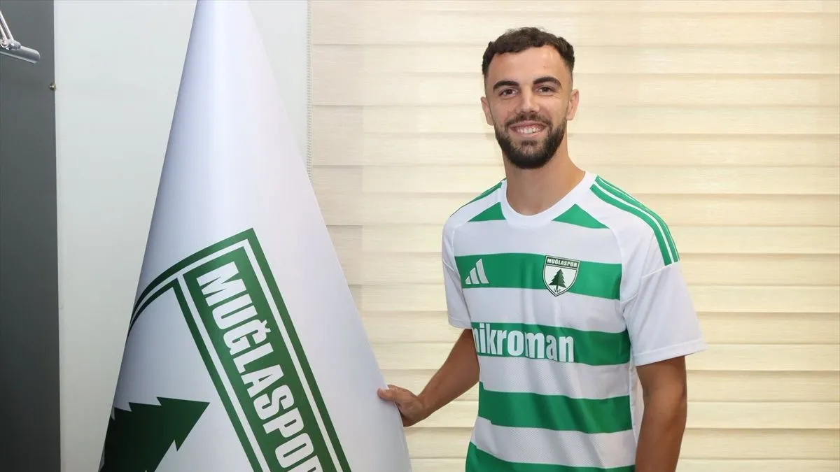 Muğlaspor’dan üç imza birden