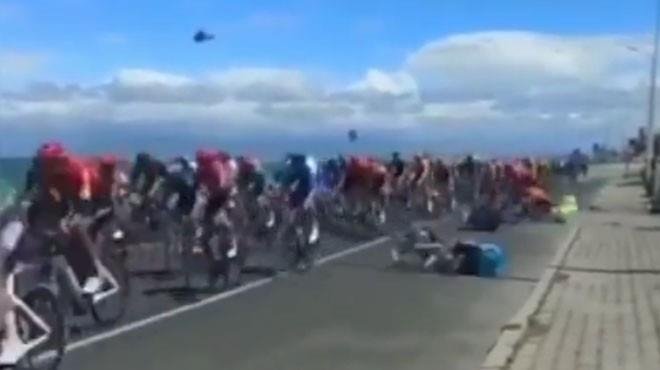 Cumhurbaşkanlığı Türkiye Bisiklet Turu’nun Selçuk-Alaçatı etabındaki kazaya ilişkin açıklama yapıldı! Kaza nasıl gerçekleşti?