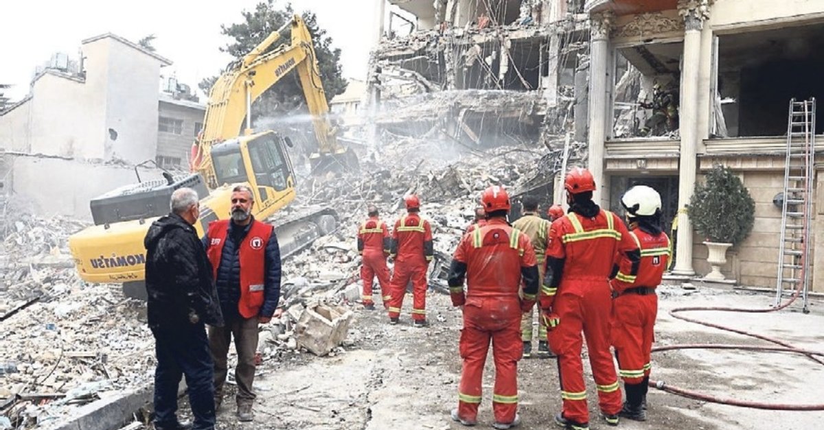 İran’da ölü sayısı 2 bine yaklaştı