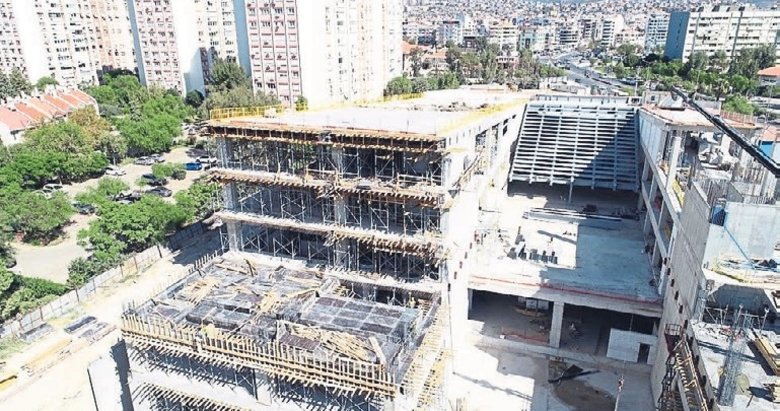 İnan’dan yerel yönetime ‘opera binası’ çıkışı