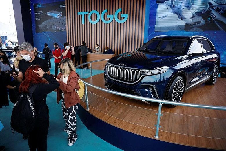 Yerli otomobil TOGG’un fiyatı ne olacak? Bakan Varank’tan canlı yayında önemli açıklamalar