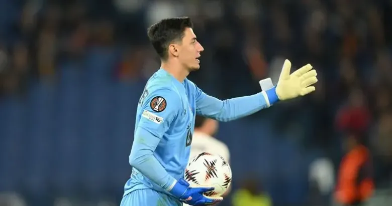 Ederson’un yerine Berke