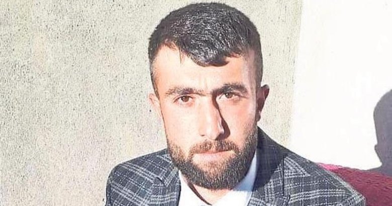 Kendisine küfür eden ev arkadaşını çekiçle öldürdü