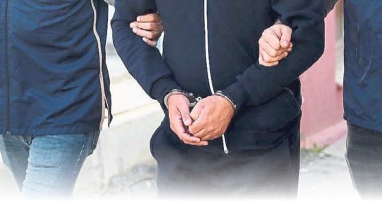 Ruhsatsız tabancalar havalandırmadan çıktı