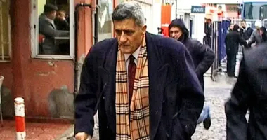 SON DAKİKA:  Kaşif Kozinoğlu soruşturmasında yeni gelişme! FETÖ’cü müdürden akla zarar savunma!