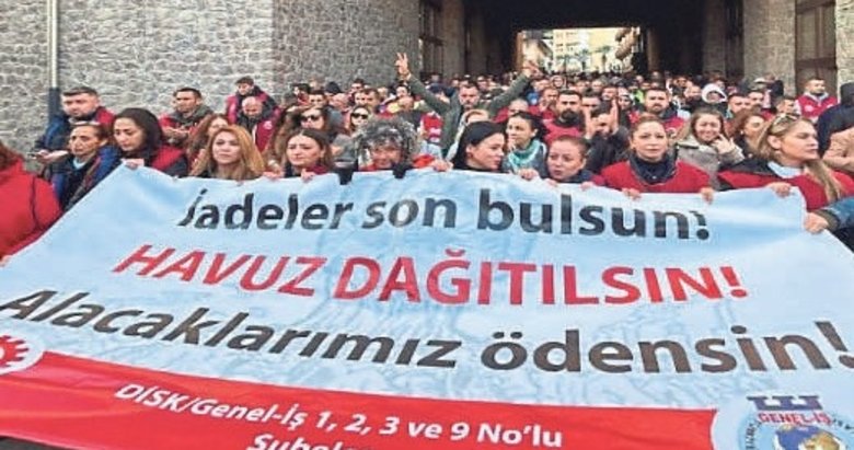 İzmir Büyükşehir Belediyesi işçilerine yeni yıl sürprizi