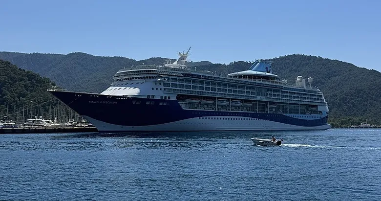 Marella Discovery kruvaziyeri Marmaris’e 1750 turistle geldi