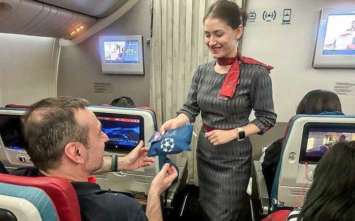 THY yolcuları UEFA Şampiyonlar Ligi finalini gökyüzünde izledi