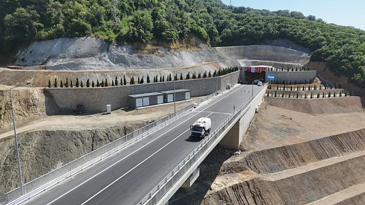 Yalova-Armutlu yolunda yeni dönem! Büyük açılışa saatler kaldı: Dev tasarruf sağlanacak!