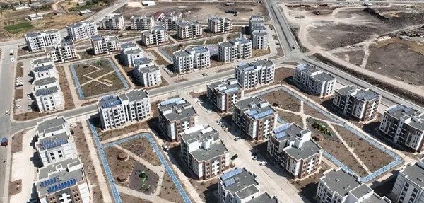 asrin-insasi-turkiyenin-basarisi-455-bin-konut-tamam-1766573925638.jpeg