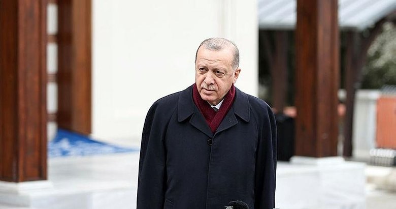 Başkan Erdoğan’dan cuma namazı çıkışında önemli açıklamalar