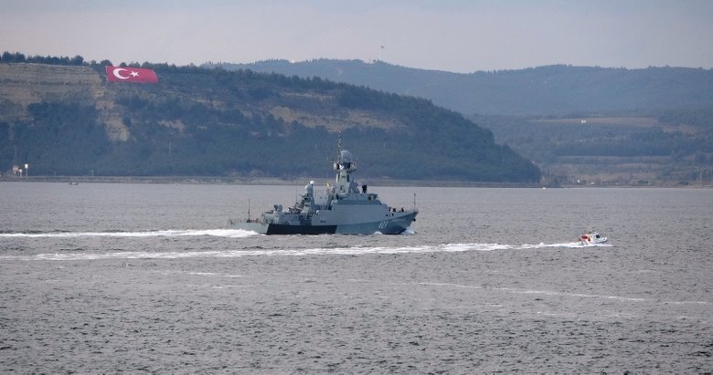 Rus savaş gemisi ‘Vyshniy Volochek’ Çanakkale Boğazı’ndan geçti