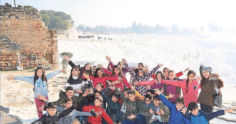 Öğrenciler beyaz cenneti gezdi