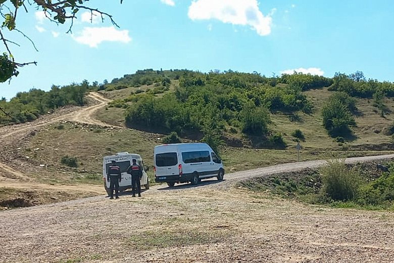 İzmir’de 3 kişiyi yaralayıp kaçan şüpheli, çıkan çatışmada öldü