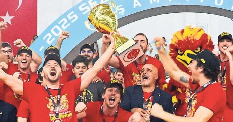 Göztepe lider tamamladı