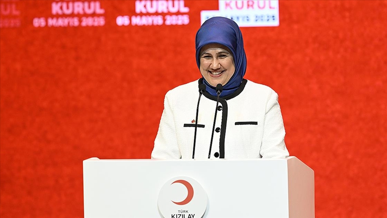 turk-kizilay-genel-baskani-yilmaz-izmirde-et-kombina-tesisini-ziyaret-etti-1778591950093.png