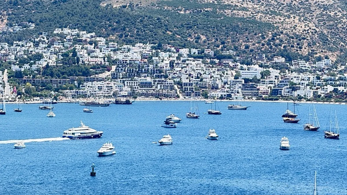 Bodrum yine dolup taştı! Nüfus 800 bine dayandı