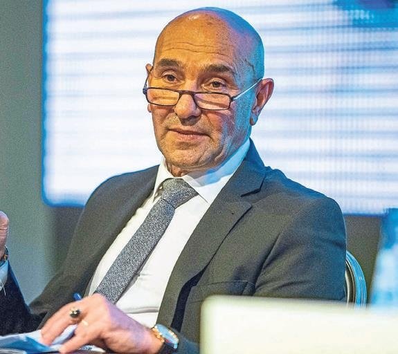 Kantarı bozuk olanın tartısına güven olmaz