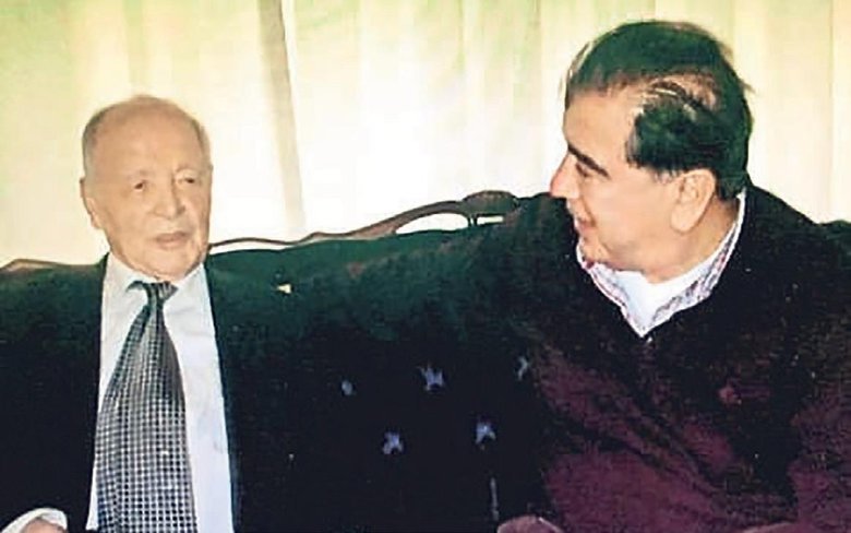 Bu mezarda bir CIA ajanı yatıyor