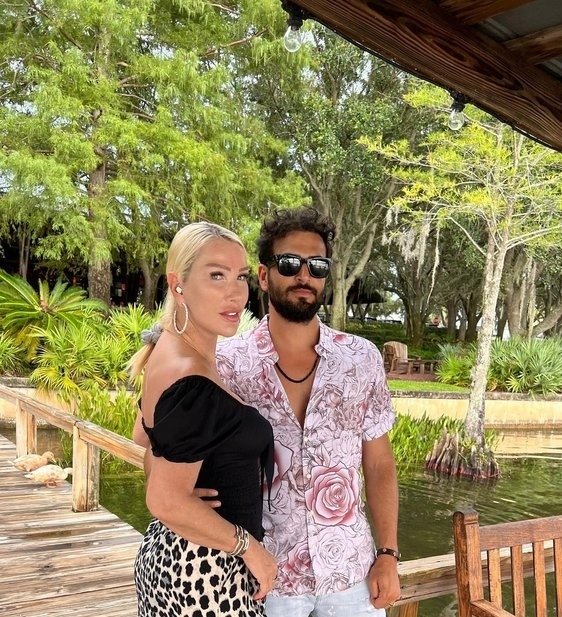 Seda Sayan ile eşi Çağlar Ökten’den düşman çatlatan pozlar!