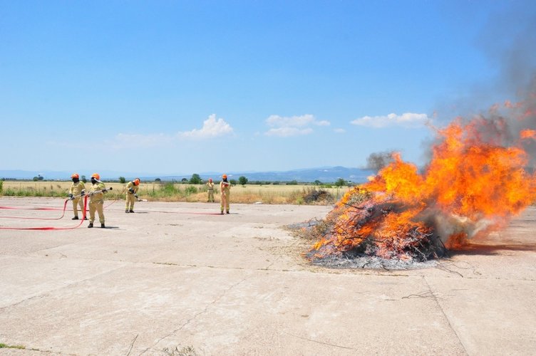 İzmir'de ekipler yaz yangınları için teyakkuzda