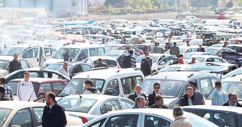 İkinci el araç satışında kısıtlama 6 ay uzatıldı