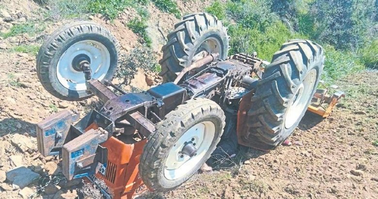 Traktörün altında kalan çiftçi hayatını kaybetti