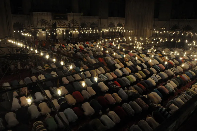 izmir-namaz-vakitleri-29-eylul-2026-izmirde-ezan-saat-kacta-okunuyor-1790674705110.jpg