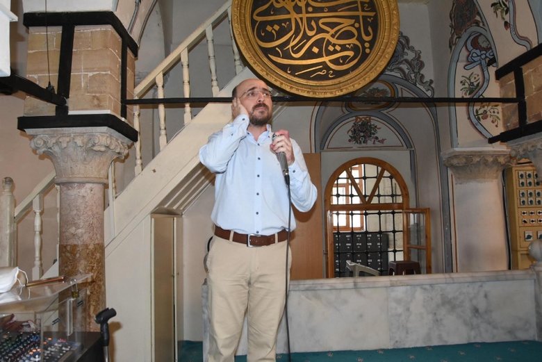 İzmir’deki camilerden müzik yayını yapılmıştı! İmam ve müezzinler eğitim almaya başladı