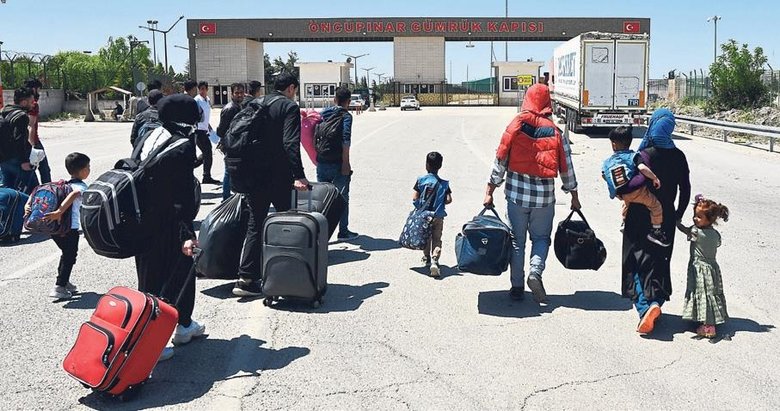 Suriyelilerin gönüllü geri dönüşleri sürüyor