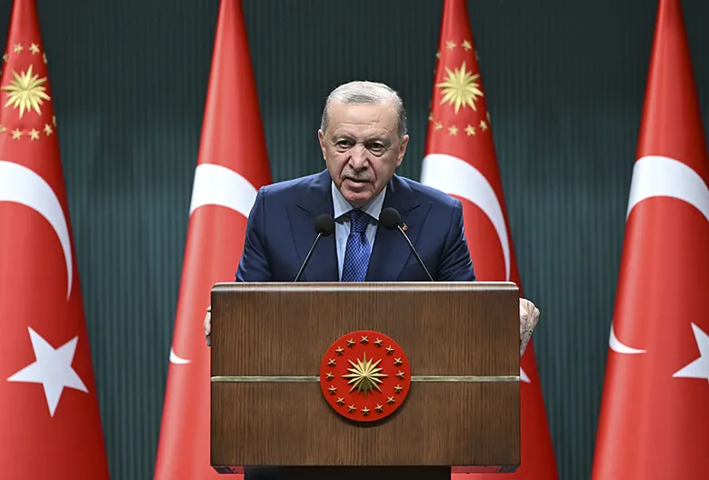 baskan-erdogan-vakur-tavrimiz-kimseyi-farkli-hayallere-suruklemesin-1788793587407.png