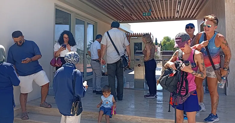 Dünyanın ilk kehanet merkezi Apollon Tapınağı ziyarete açıldı