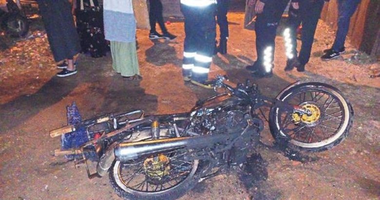 Babasına kızan genç motosikletini yaktı