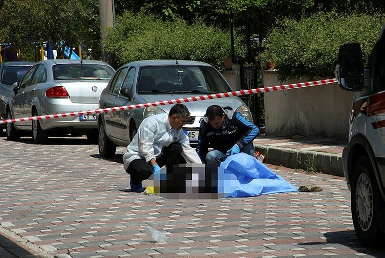 Manisa’da dehşet saçtı! Kız arkadaşını ve annesini...