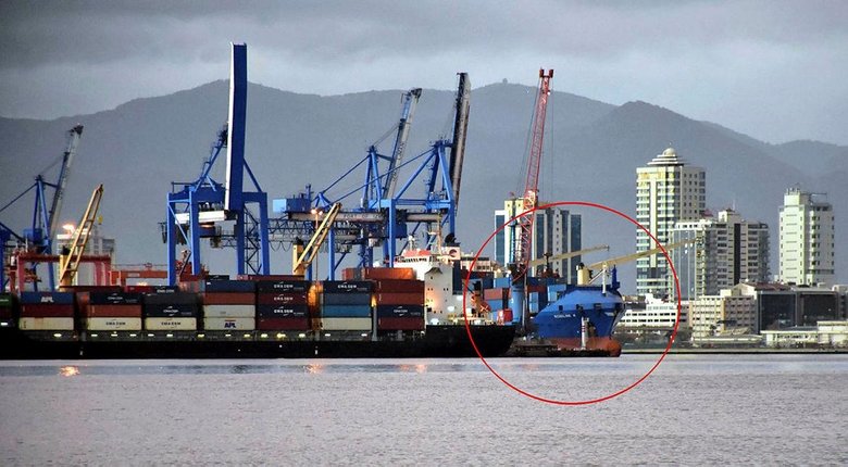 Alman askerlerinin hukuksuz arama yaptığı Türk gemisi, İzmir Limanı’nda